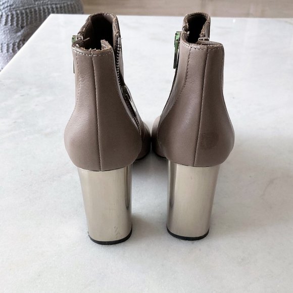 Vince leather ankle boots / booties (tan / taupe / clay, silver chunky heel) - Picture 6 of 11